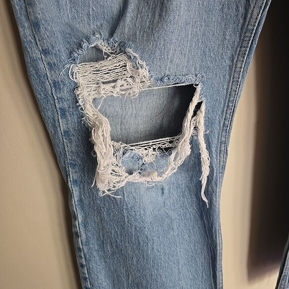 ABERCROMBIE & FITCH Ultra High Rise 90s Straight Jean Wide Leg Sz 34 distressed - Picture 3 of 13